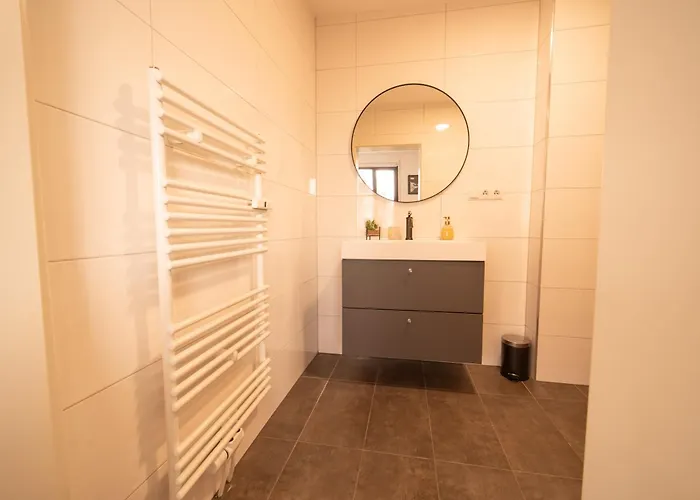 Mit Ladesaeule In Harleshausen アパート カッセル